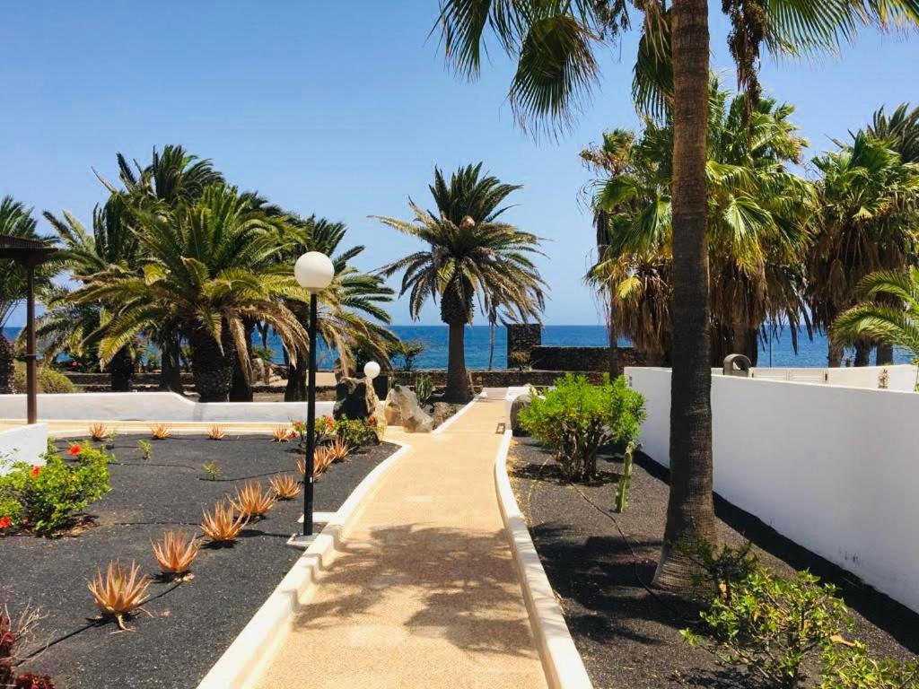 Villa Trinity House En Playa Bastian Costa Teguise Exterior foto